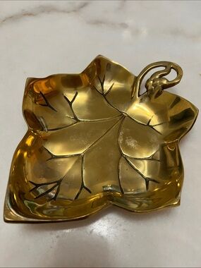 Source Unknown Gold Leaf-Shaped Brass Trinket Dish